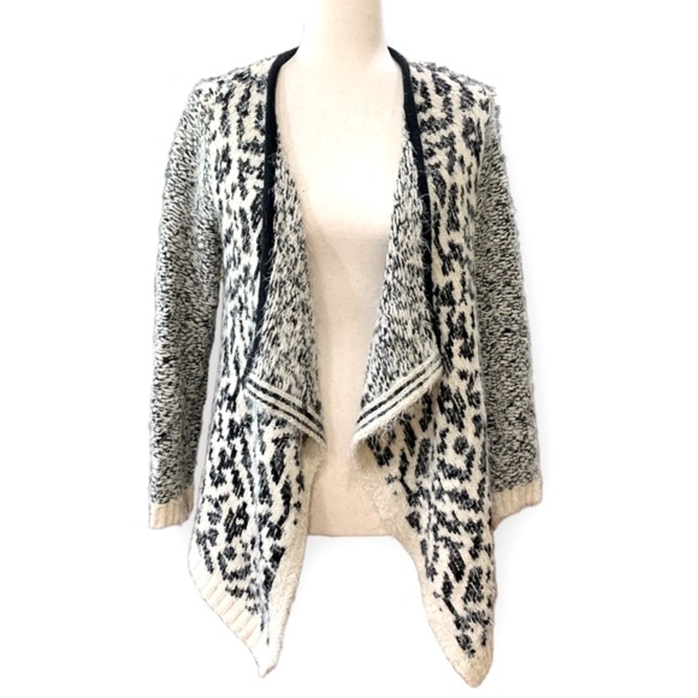 Trendology Open Front Black and Cream Eyelash Cardigan Size Small